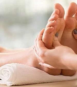 Foot massage with lounge access at Dubai Airport Terminal 3