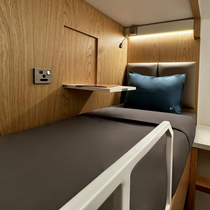 Sleep Pods at Dubai Airport Terminal 3 B Gates – 6 Hours - Image 4