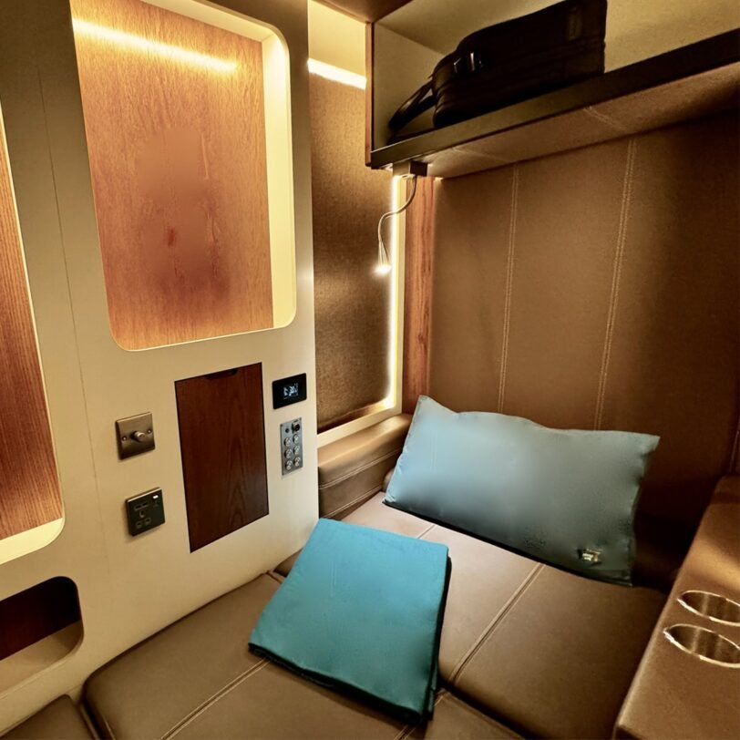Sleep Pods at Dubai Airport Terminal 3 C Gates – 6 Hours