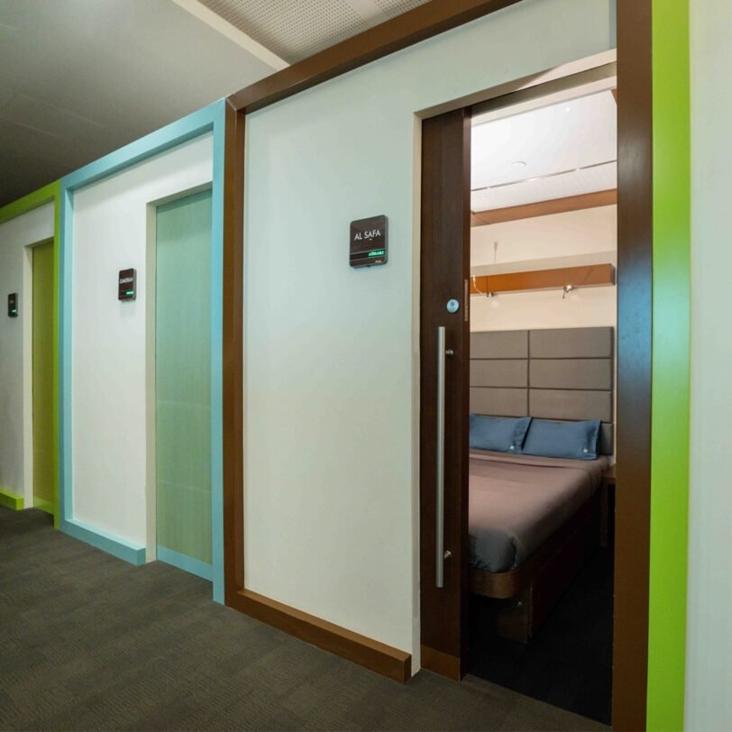 Sleep Pods at Dubai Airport Terminal 3 A Gates – 4 Hours - Image 2